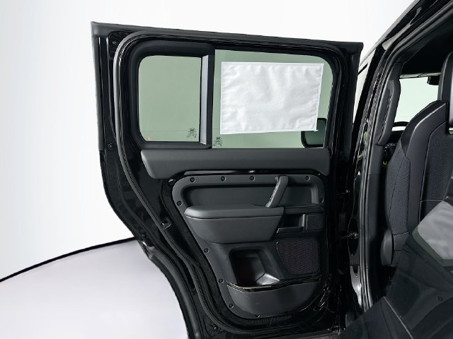 New 2026 Land Rover Defender 110 OCTA AWD/4WD image 22