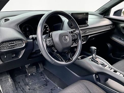 Used 2023 Honda HR-V Sport image 14