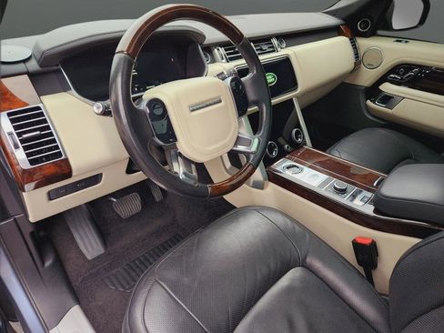 Used 2020 Land Rover Range Rover HSE image 11