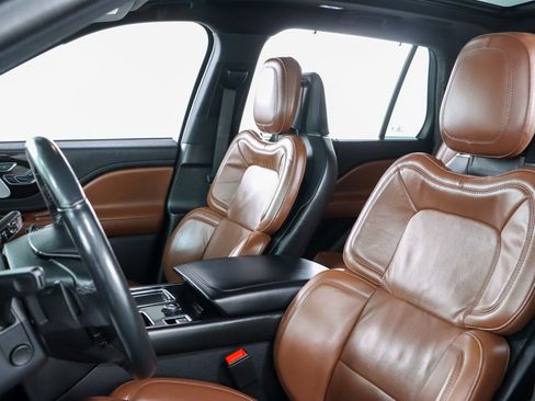 Used 2023 Lincoln Aviator Reserve w/ Equipment Group 201A AWD/4WD image 25