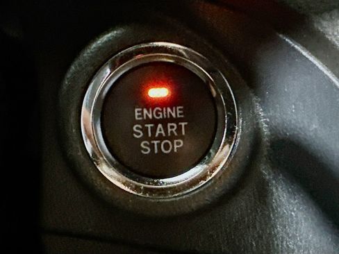 Used 2020 Subaru Forester Premium image 27