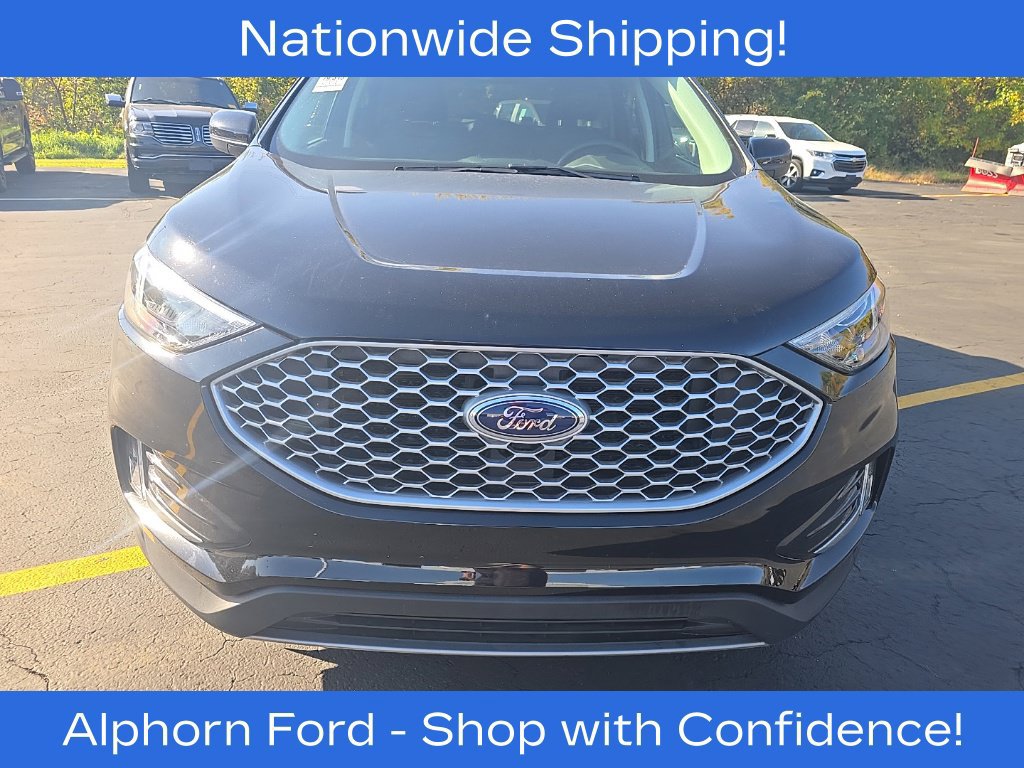 Certified 2024 Ford Edge SEL w/ Convenience Package AWD/4WD image 2