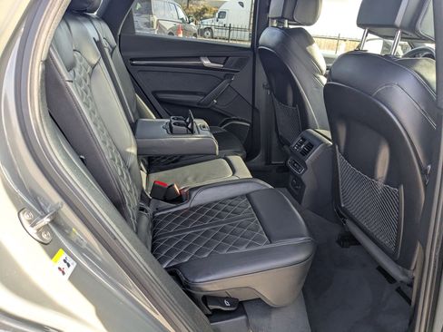 Used 2024 Audi SQ5 Prestige image 19