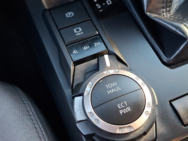 Used 2024 Toyota Tacoma SR5 AWD/4WD image 23