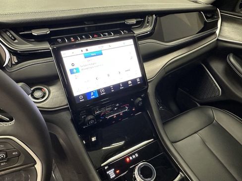 Used 2023 Jeep Grand Cherokee Limited w/ Trailer Tow Prep Group (B) image 30