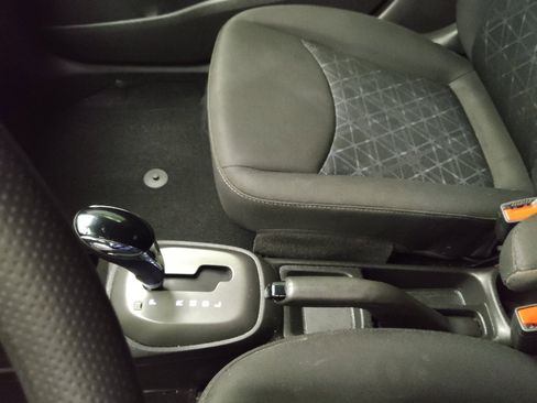 Used 2020 Chevrolet Spark LT image 26