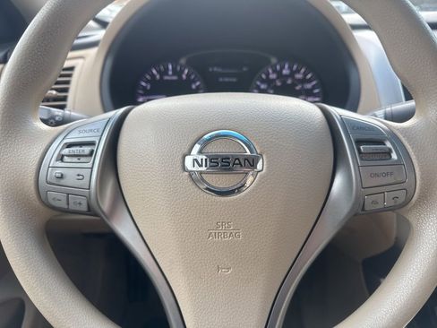 Used 2014 Nissan Altima 2.5 S w/ Display Audio Package image 7