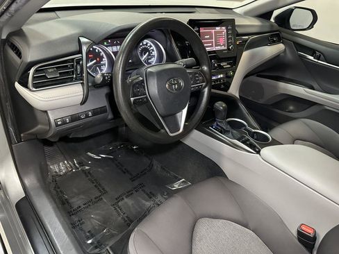 Used 2022 Toyota Camry LE image 23