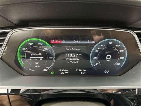 Certified 2024 Audi Q8 e-tron Premium image 15