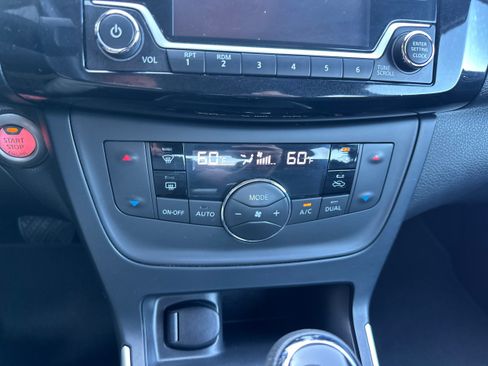 Used 2018 Nissan Sentra SV FWD image 29