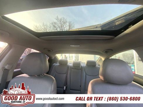 Used 2012 Hyundai Elantra Limited image 16