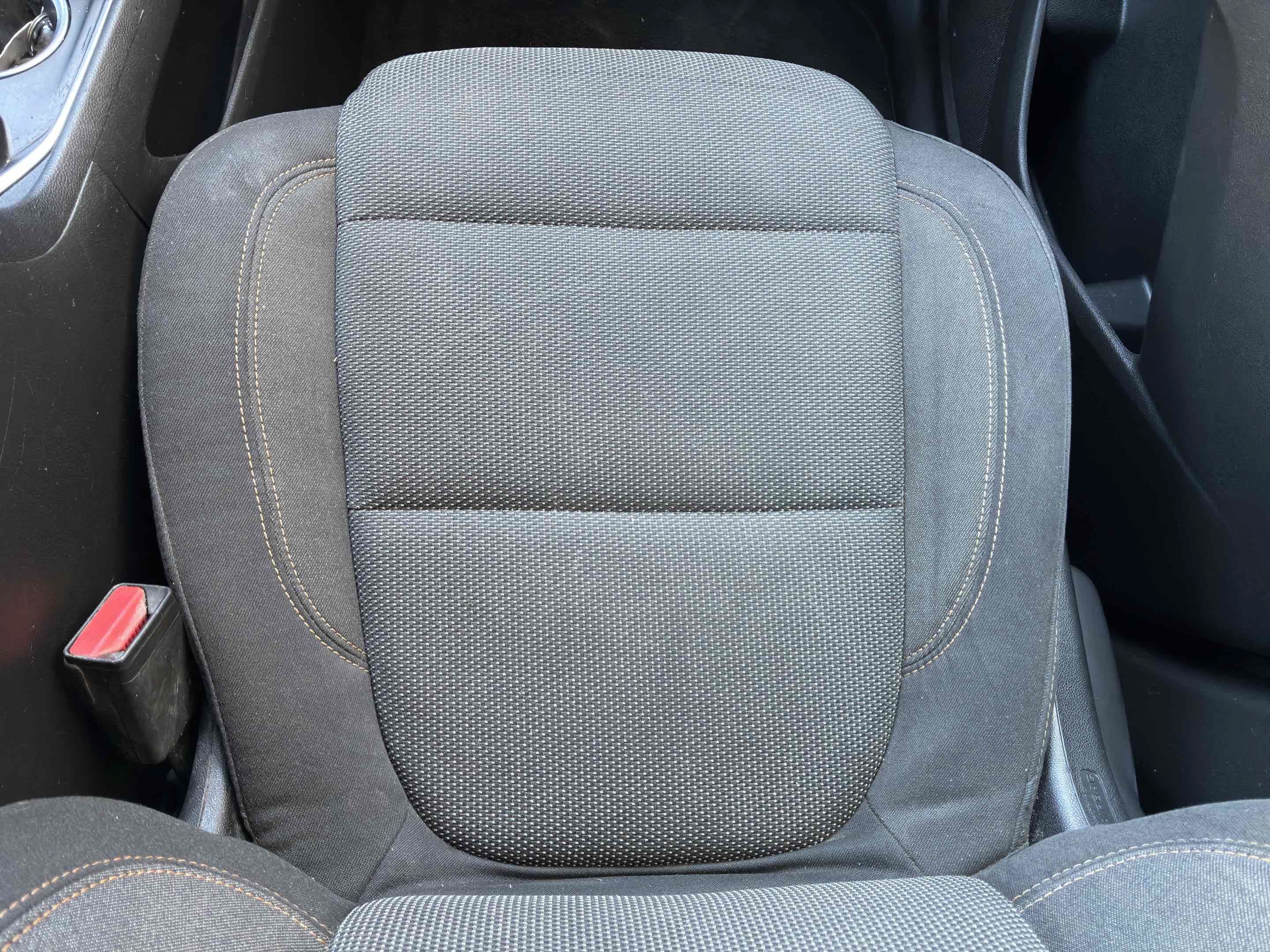 Used 2020 Chevrolet Traverse LT FWD image 37