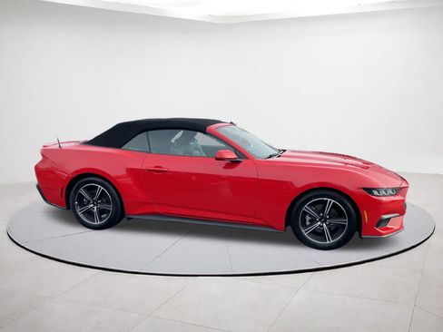 Used 2025 Ford Mustang Premium RWD image 6