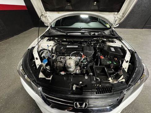 Used 2014 Honda Accord Sport image 9