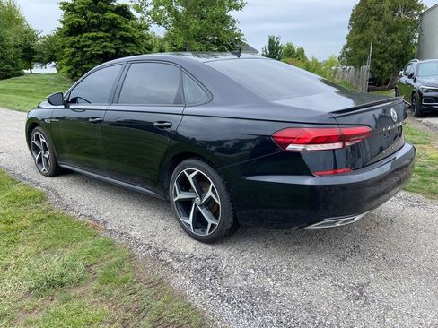 Used 2021 Volkswagen Passat 2.0T R-Line FWD image 3