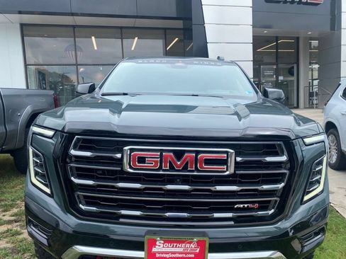 New 2026 GMC Yukon AT4 w/ AT4 Premium Package AWD/4WD image 39