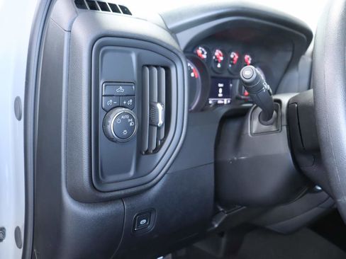 Certified 2025 Chevrolet Silverado 1500 Custom image 13