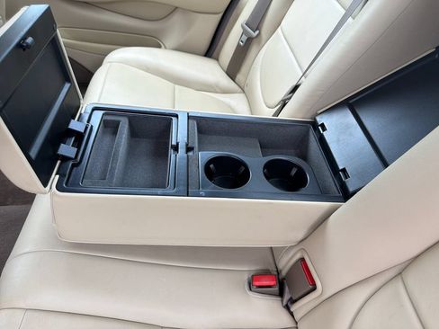 Used 2005 Jaguar XJ8 RWD image 36