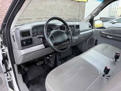 Used 2001 Ford F250 XL image 13