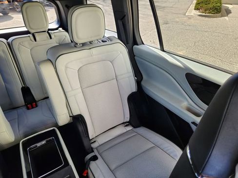 New 2026 Lincoln Aviator Black Label w/ Jet Appearance Package image 15