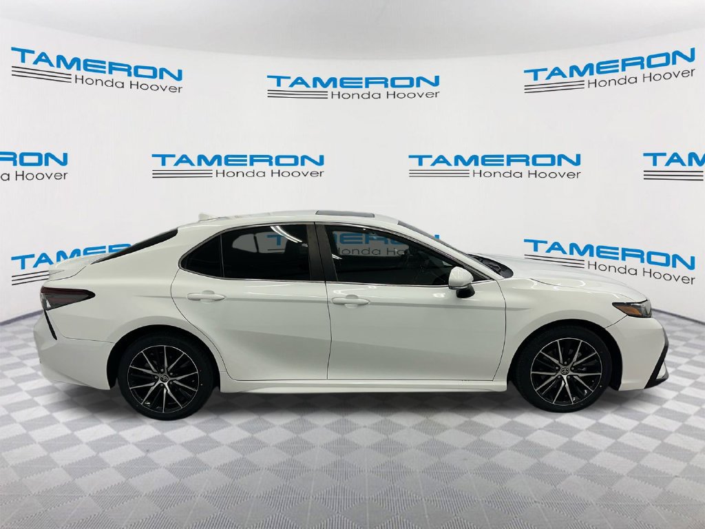 Used 2024 Toyota Camry SE FWD image 6