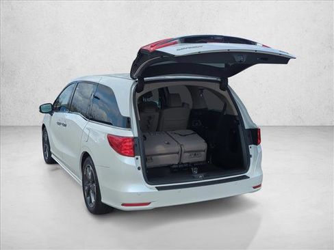Used 2023 Honda Odyssey Elite image 10