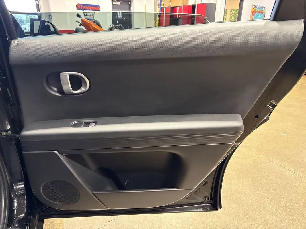 Used 2024 Hyundai Ioniq 5 SE AWD/4WD image 91