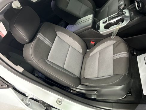 Used 2024 Chevrolet Blazer LT w/ Convenience Package image 25