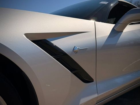 Used 2019 Chevrolet Corvette Stingray Coupe w/ 1LT image 17