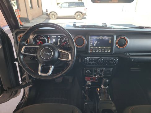 Used 2021 Jeep Gladiator Mojave image 19