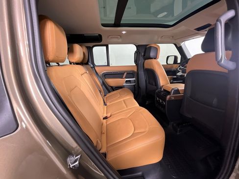 Certified 2024 Land Rover Defender 110 S image 24