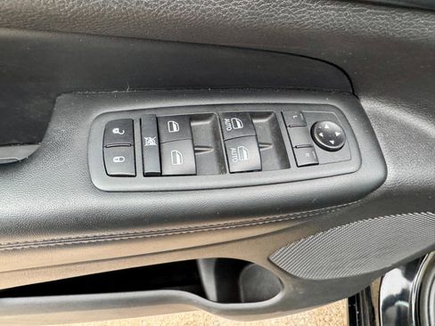 Used 2020 Jeep Grand Cherokee Altitude image 11