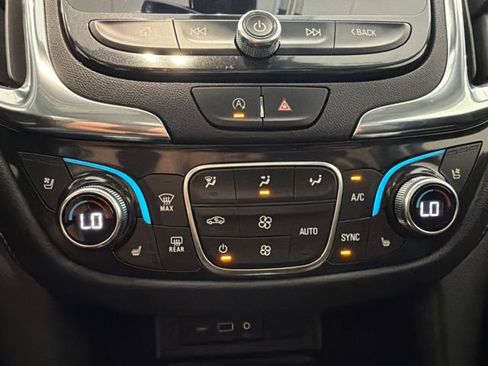 Used 2024 Chevrolet Equinox Premier AWD/4WD image 22