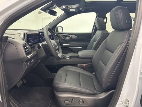 New 2026 Chevrolet Traverse LT w/ Sun and Wheel Package image 25