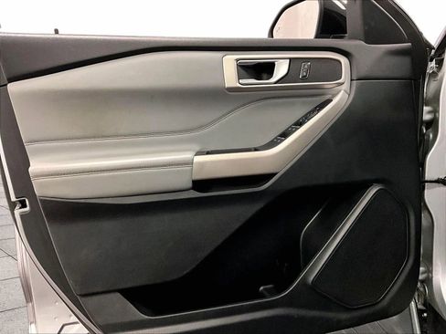 Certified 2023 Ford Explorer XLT w/ Equipment Group 202A AWD/4WD image 22