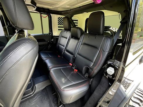 Certified 2019 Jeep Wrangler Unlimited Rubicon image 18