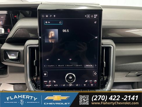 Used 2025 GMC Yukon Elevation w/ LPO, Floor Liner Package AWD/4WD image 31