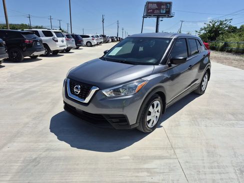 Used 2020 Nissan Kicks S FWD image 1