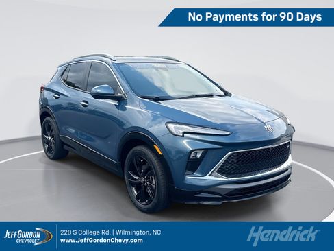 Used 2024 Buick Encore GX Sport Touring w/ Comfort Package FWD image 1