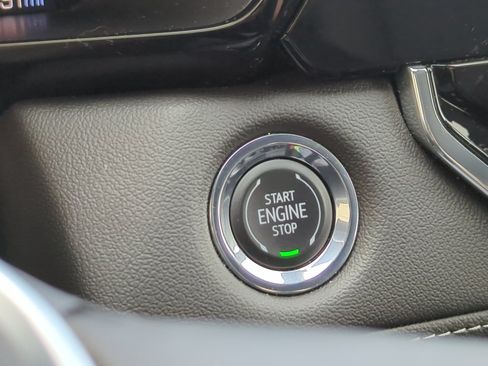 Used 2024 Chevrolet Colorado LT w/ LT Convenience Package III AWD/4WD image 35