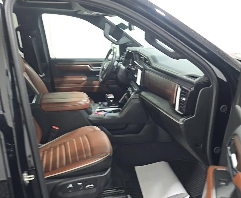 Used 2024 GMC Sierra 1500 Denali Ultimate AWD/4WD image 6