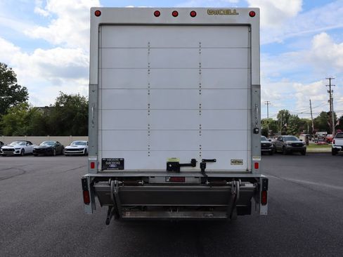 Used 2023 Ford F550 2WD Regular Cab Super Duty w/ XLT Value Package image 4
