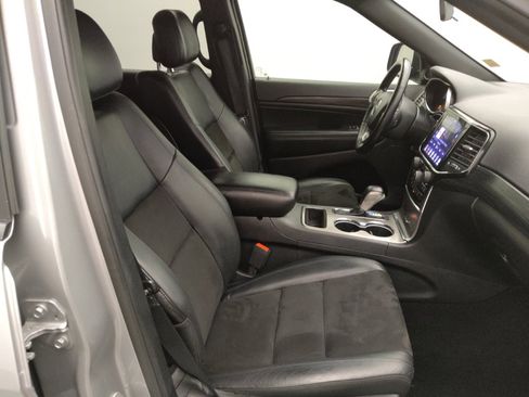 Used 2021 Jeep Grand Cherokee Laredo X RWD image 21