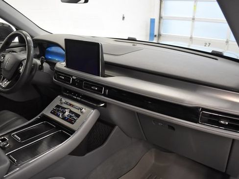 Used 2020 Lincoln Aviator Reserve w/ Equipment Group 202A AWD/4WD image 18