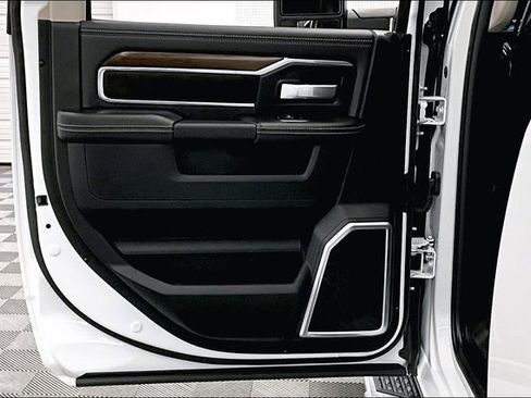 Used 2024 RAM 2500 Laramie w/ Safety Group image 22