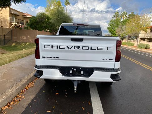 Used 2024 Chevrolet Silverado 1500 Custom w/ LPO, Dark Essentials Package image 3