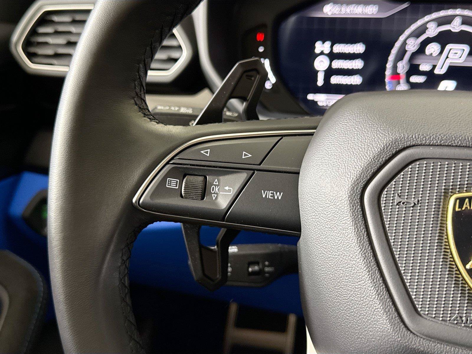 Used 2024 Lamborghini Urus S AWD/4WD image 19