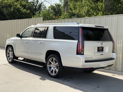 Used 2015 Cadillac Escalade ESV Premium AWD/4WD image 7