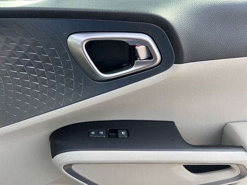 Certified 2023 Kia Soul EX image 35