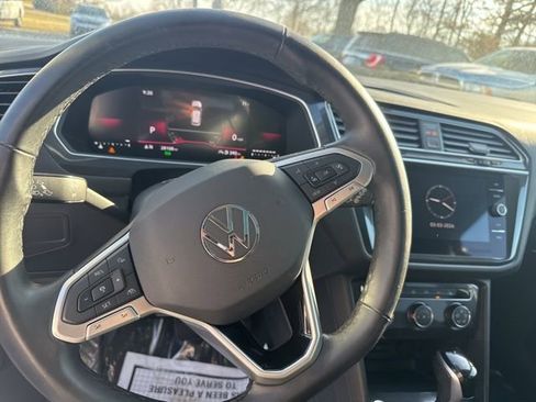 Used 2024 Volkswagen Tiguan Wolfsburg Edition image 22
